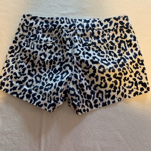 J. Crew shorts ladies navy blue & white leopard print Shorty shorts Size 4 - Picture 4 of 7